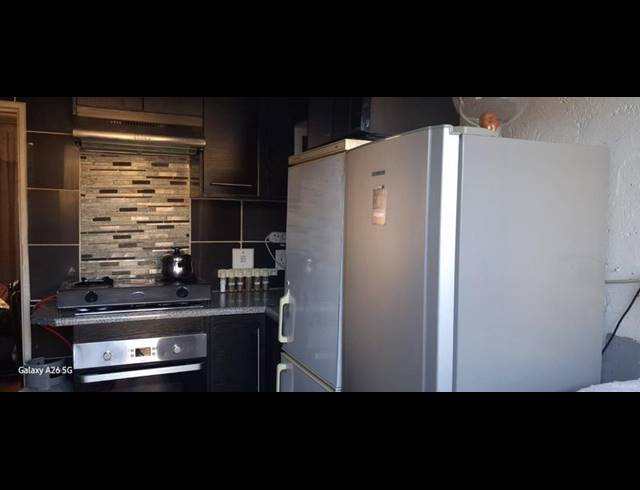 2 BEDROOM HOUSE FOR SALE IN PIMVILLE ZONE 6